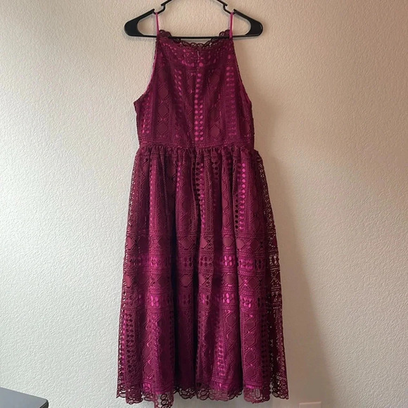 ASOS size 8 lined crochet lace midi fit and flare dress - Picture 4 of 10